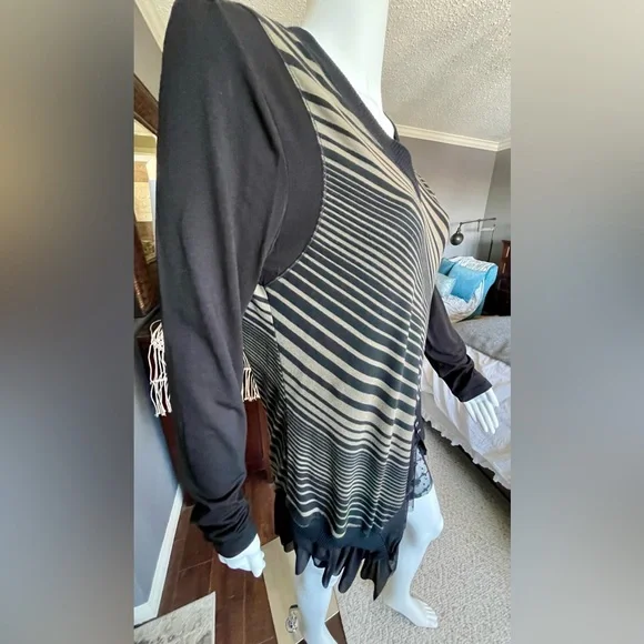 Dolcezza Tunic - Picture 9 of 15